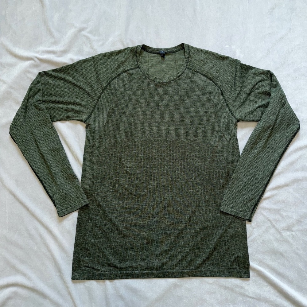 Men's lululemon Athletic Shirt